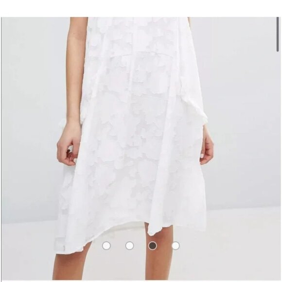 Women's Size 6 Strech Back Off White Halter Midi Dress By Lost Ink - Picture 2 of 9